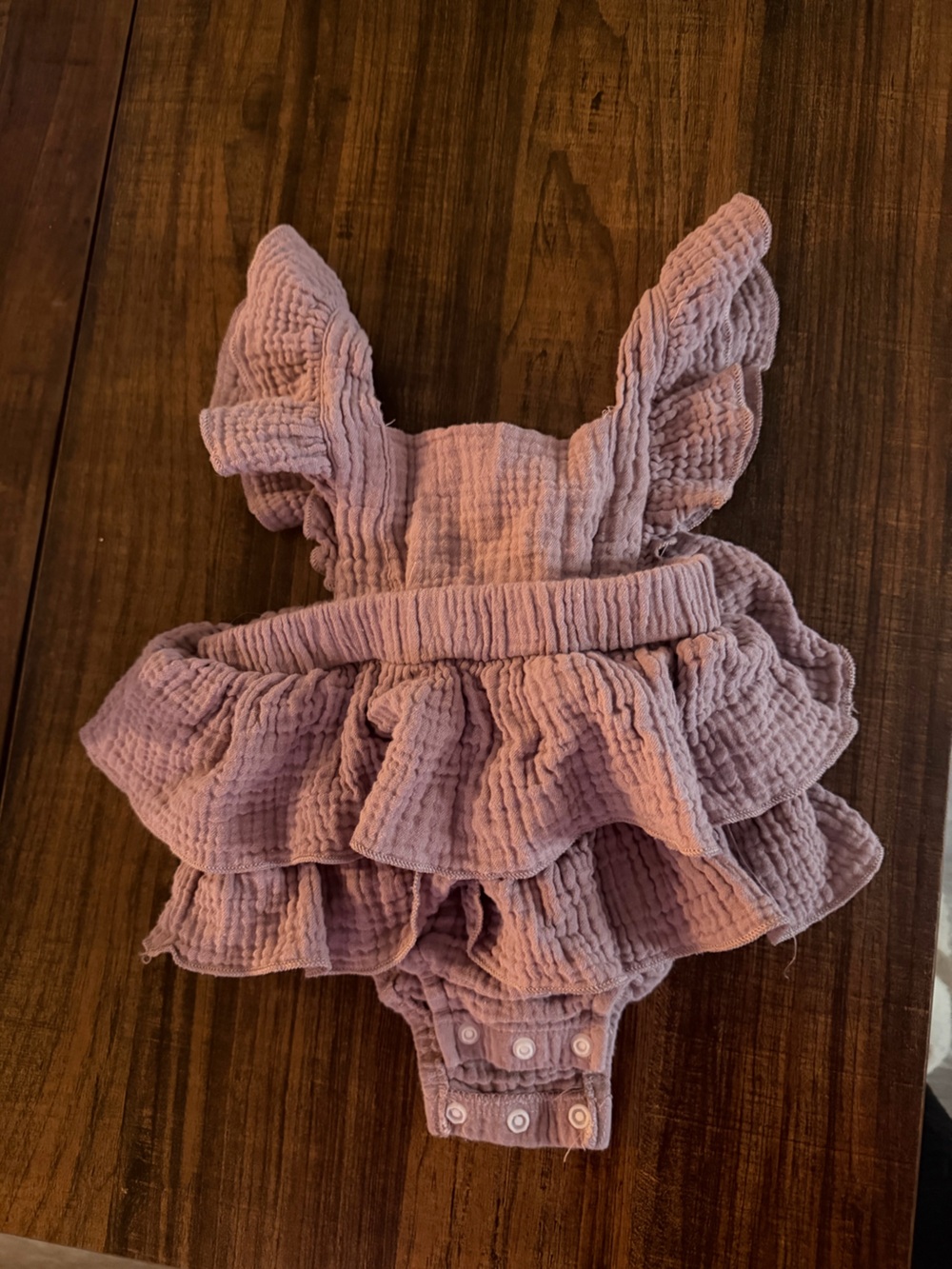 SHEIN Ruffled Muslin Diaper Cover - Mauve Pink